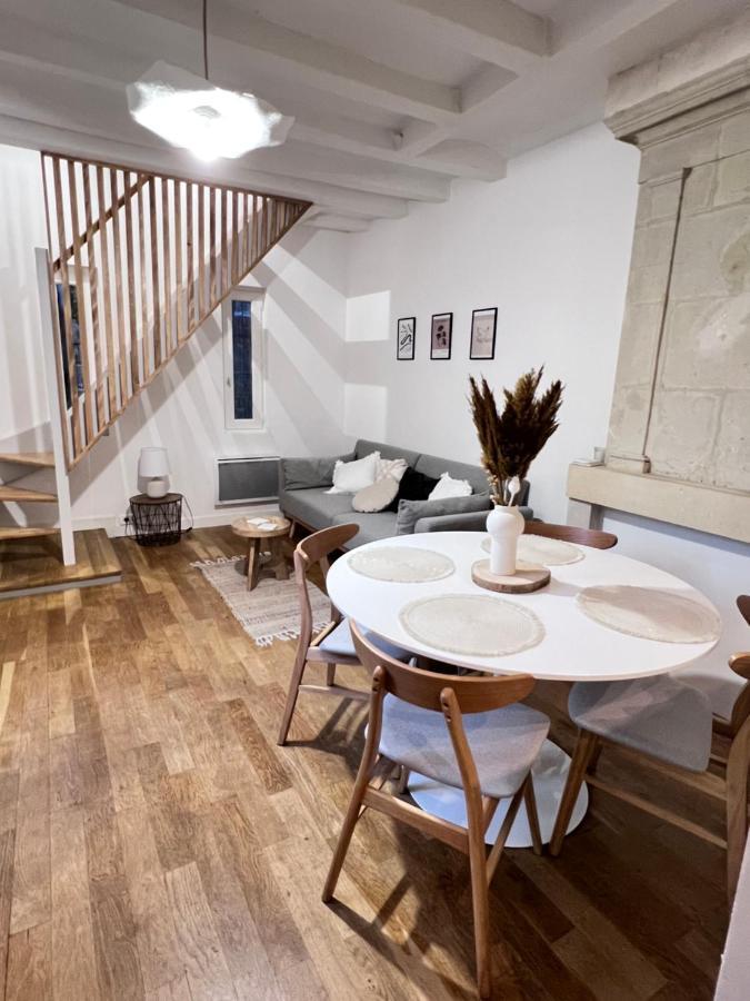 Le Jeanne, Appartement En Duplex Proche Forteresse Et Centre Ville Шинон Экстерьер фото
