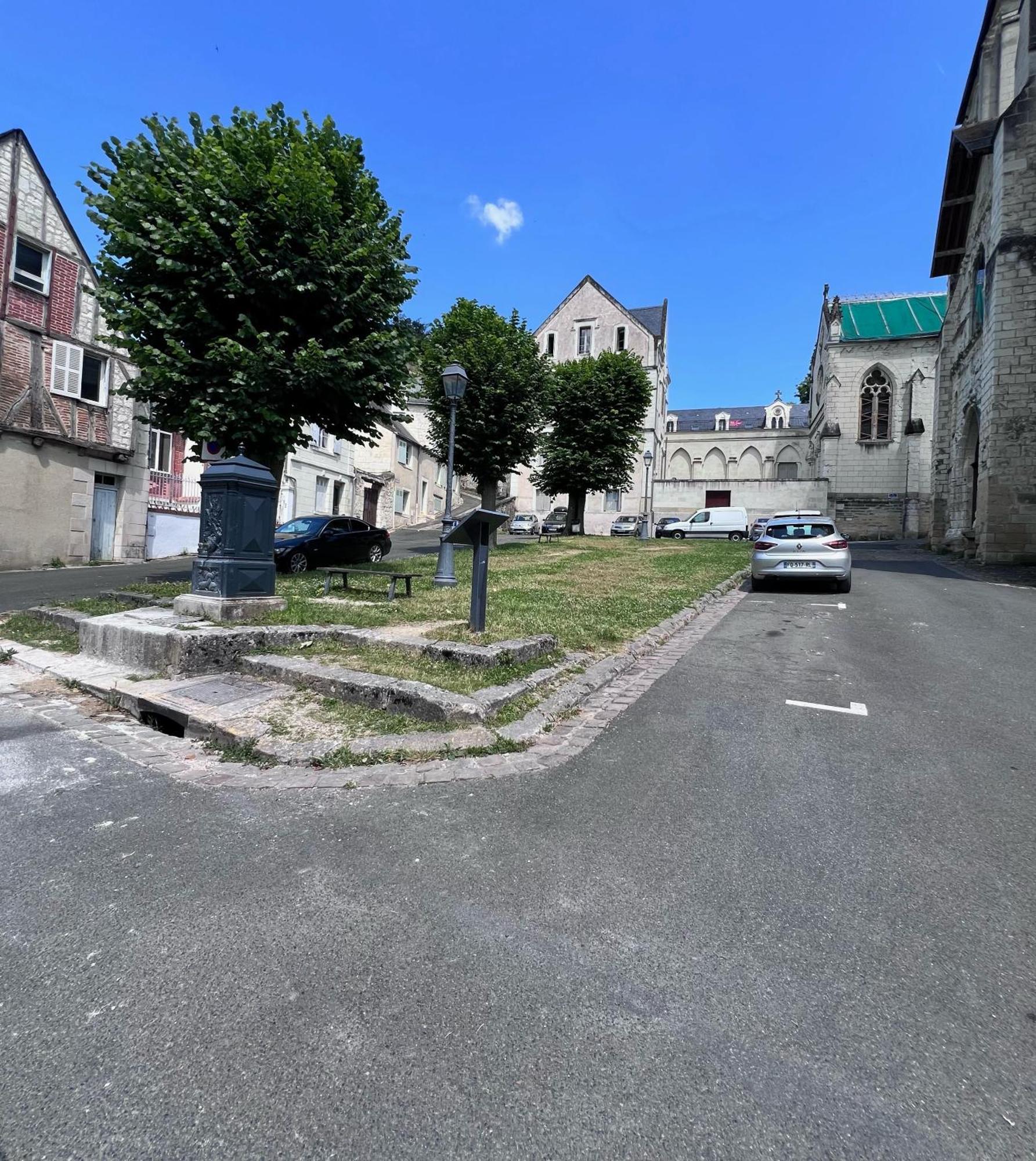Le Jeanne, Appartement En Duplex Proche Forteresse Et Centre Ville Шинон Экстерьер фото